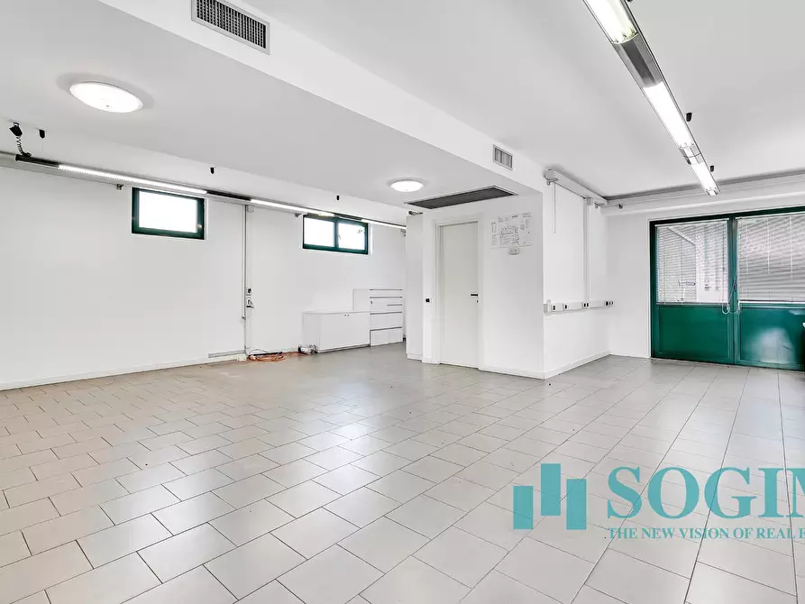 Immagine 7 di Capannone industriale in vendita  in Via strada di mezzo a Cirimido