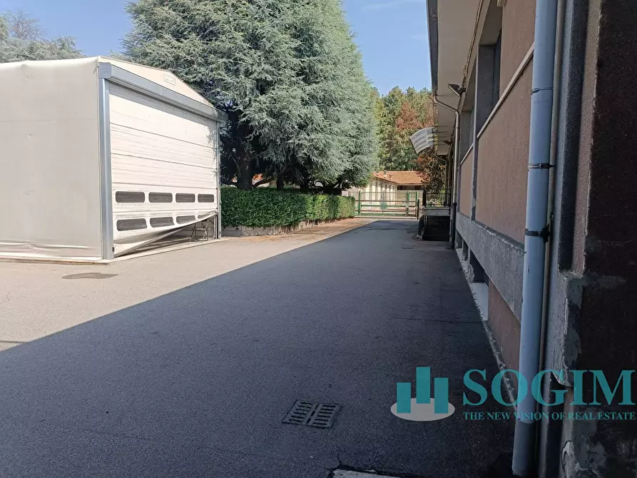 Immagine 15 di Capannone industriale in vendita  in Via Silvio Pellico a Rovellasca