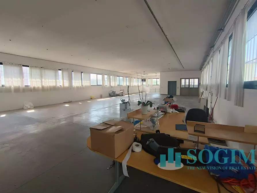 Immagine 5 di Capannone industriale in vendita  in Via Silvio Pellico a Rovellasca