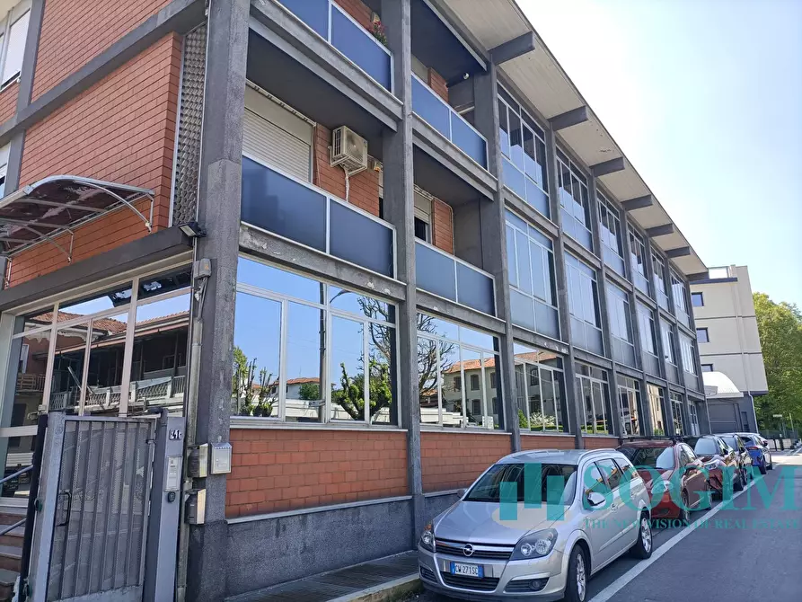Immagine 1 di Ufficio in vendita  in via Bianchi a Inverigo