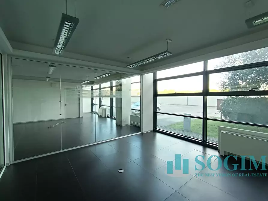 Immagine 12 di Ufficio in affitto  in Via dell'artigianato a Lissone