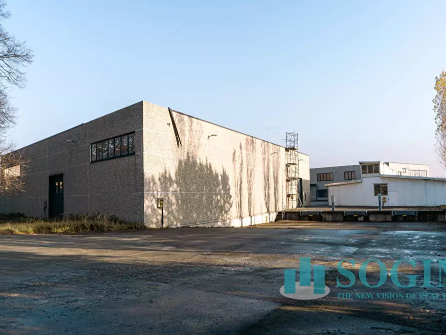 Immagine 8 di Capannone industriale in vendita  a Lissone