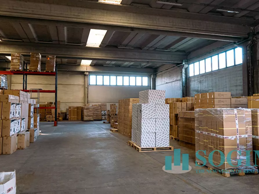 Immagine 4 di Capannone industriale in vendita  a Lissone
