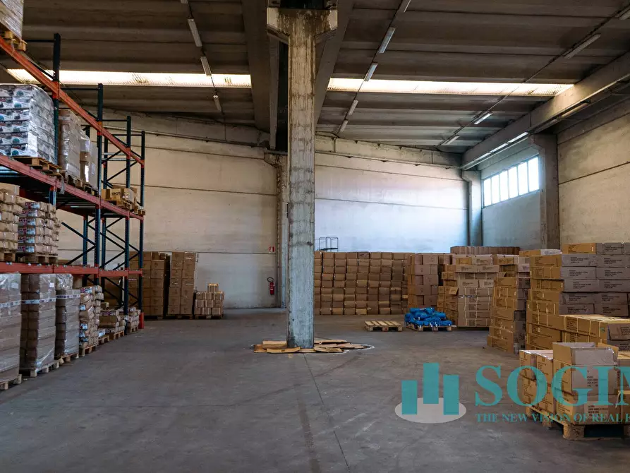 Immagine 15 di Capannone industriale in vendita  a Lissone
