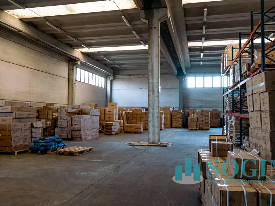 Immagine 17 di Capannone industriale in vendita  a Lissone