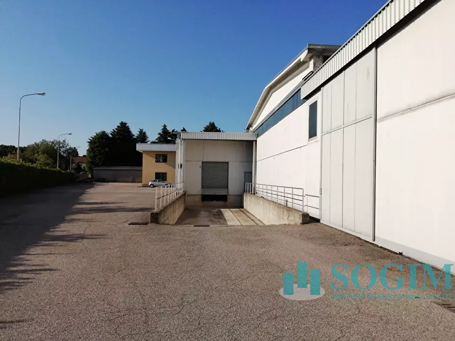Immagine 8 di Capannone industriale in affitto  in via Antonio Labriola a Rho