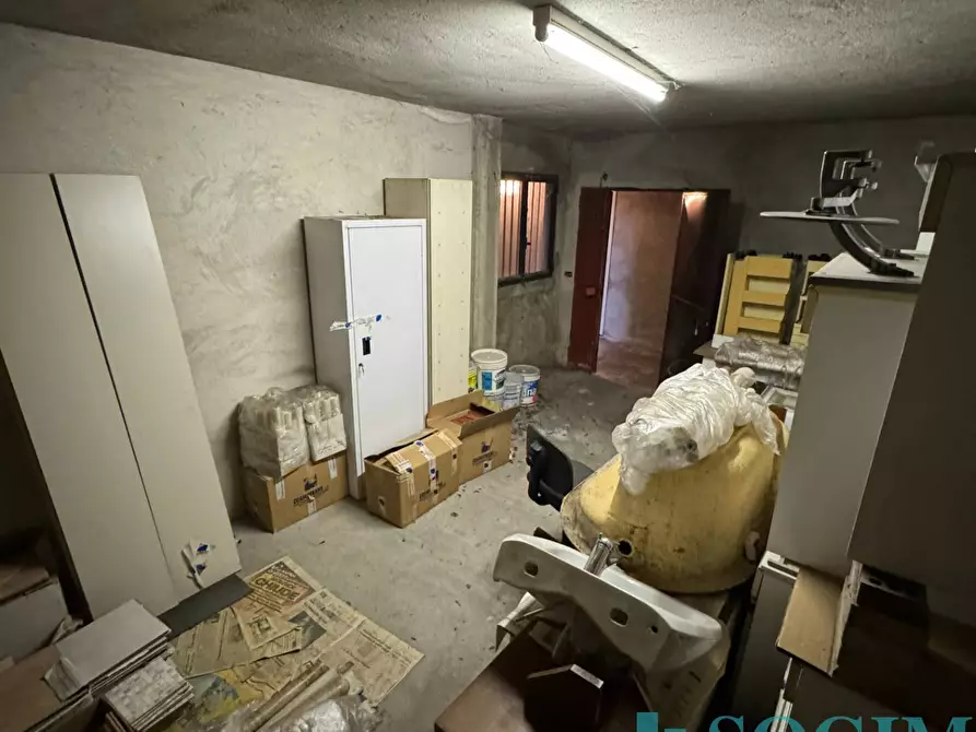Immagine 7 di Magazzino in vendita  in Via Durini a Monza