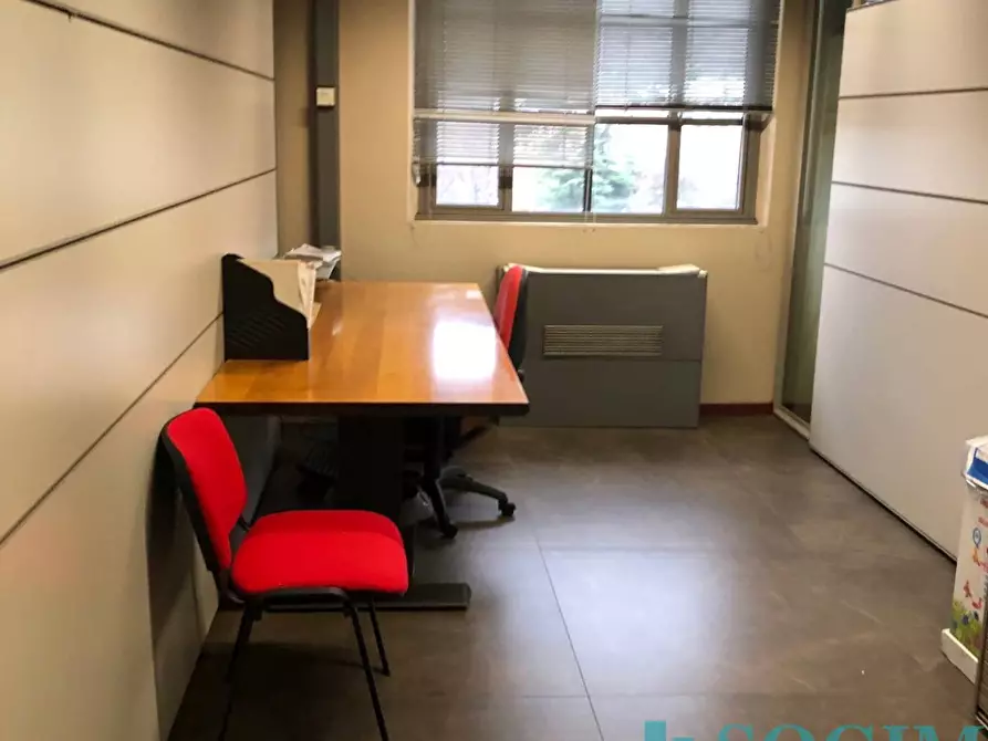 Immagine 9 di Ufficio in affitto  in via silvio pellico a Como