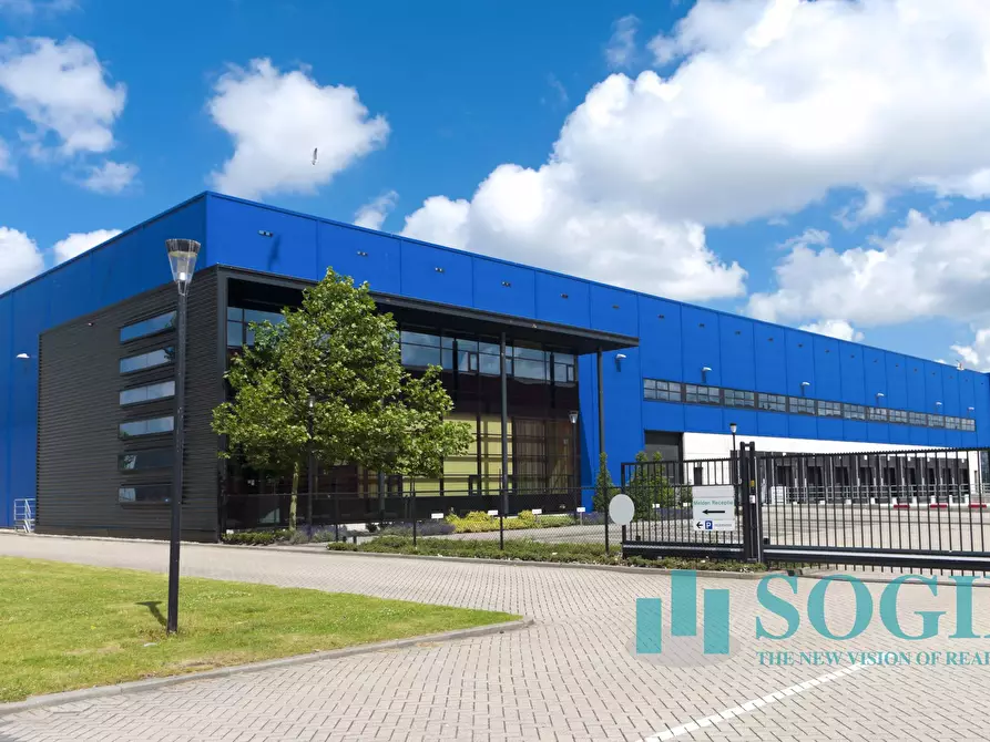 Immagine 10 di Capannone industriale in vendita  in Via Belvedere a Trezzo Sull'adda