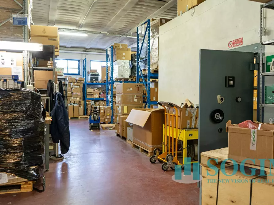 Immagine 23 di Capannone industriale in vendita  in Via Caravaggio a Desio