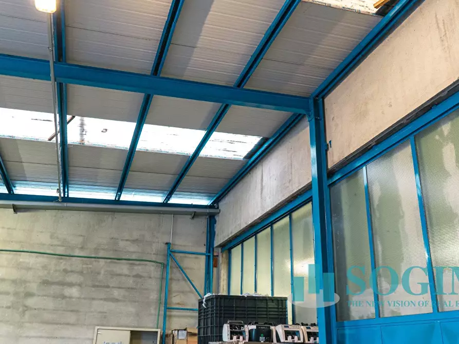Immagine 25 di Capannone industriale in vendita  in Via Caravaggio a Desio