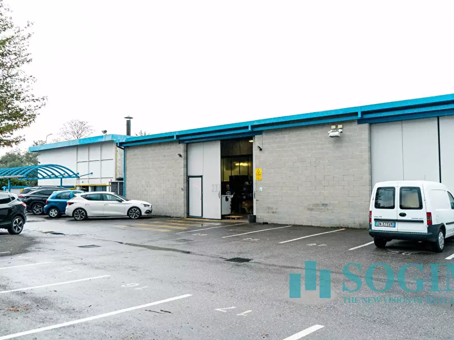 Immagine 26 di Capannone industriale in vendita  in Via Caravaggio a Desio