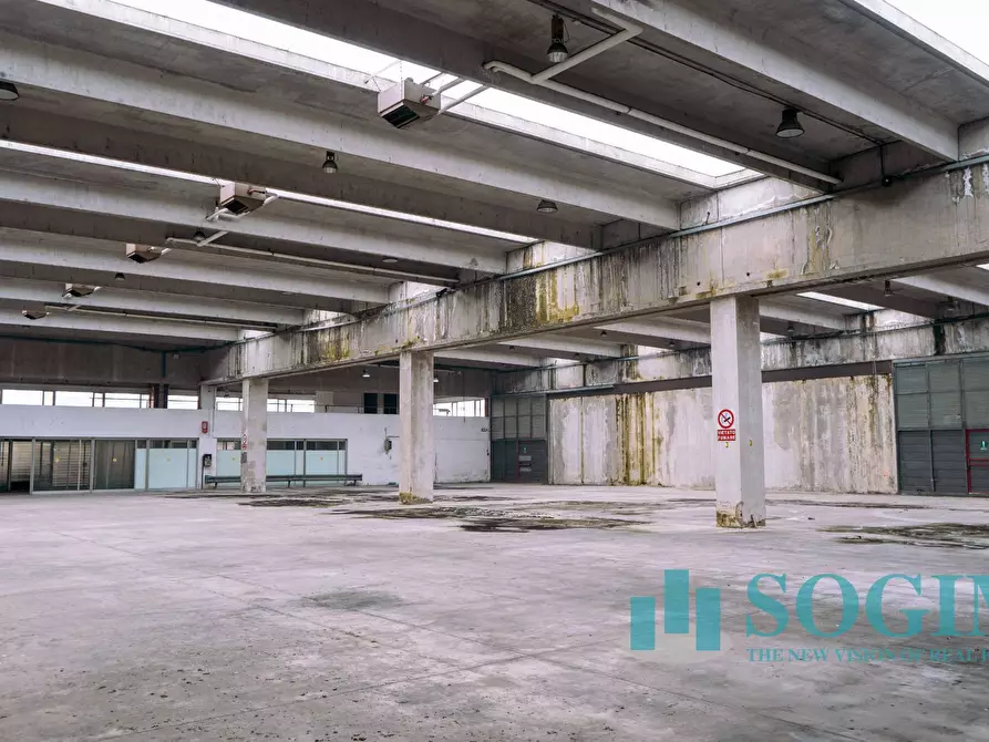 Immagine 8 di Capannone industriale in vendita  in Strada antica per Cassano a Cernusco Sul Naviglio