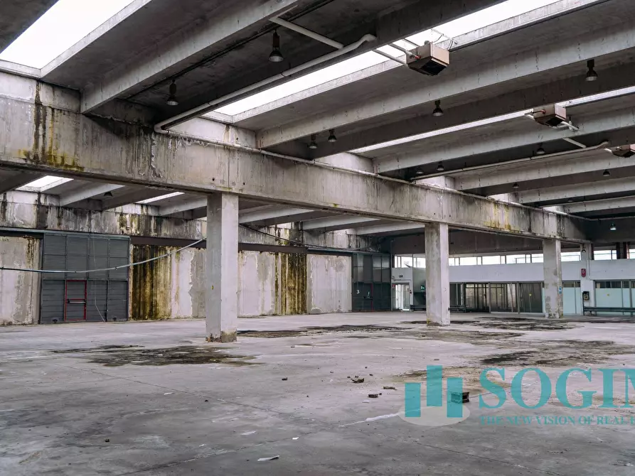 Immagine 10 di Capannone industriale in vendita  in Strada antica per Cassano a Cernusco Sul Naviglio