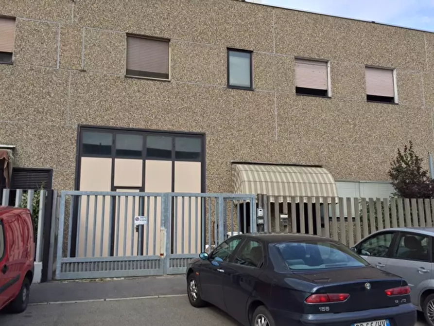 Immagine 1 di Capannone industriale in vendita  in VIA MENOTTI SERRATI a San Giuliano Milanese