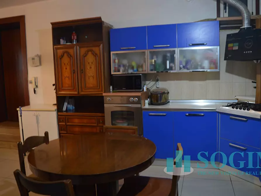 Immagine 1 di Appartamento in vendita  in Via general cantore a Cantu'