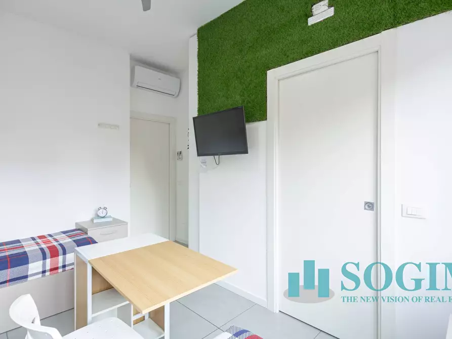 Immagine 12 di Appartamento in vendita  in Viale Enrico Forlanini a Milano