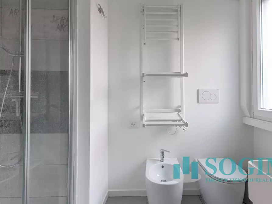 Immagine 15 di Appartamento in vendita  in Viale Enrico Forlanini a Milano