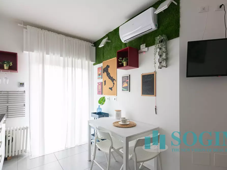 Immagine 4 di Appartamento in vendita  in Viale Enrico Forlanini a Milano