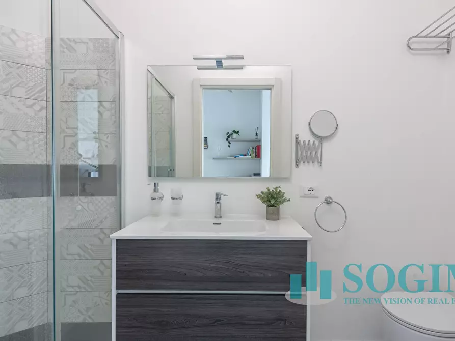 Immagine 30 di Appartamento in vendita  in Viale Enrico Forlanini a Milano