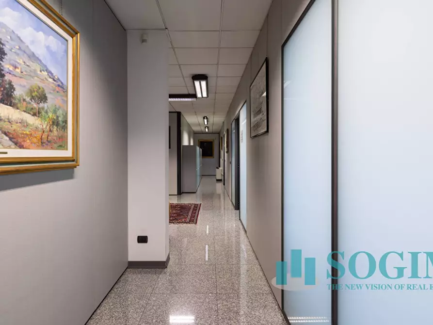 Immagine 24 di Ufficio in vendita  in via Cernuschi a Monza