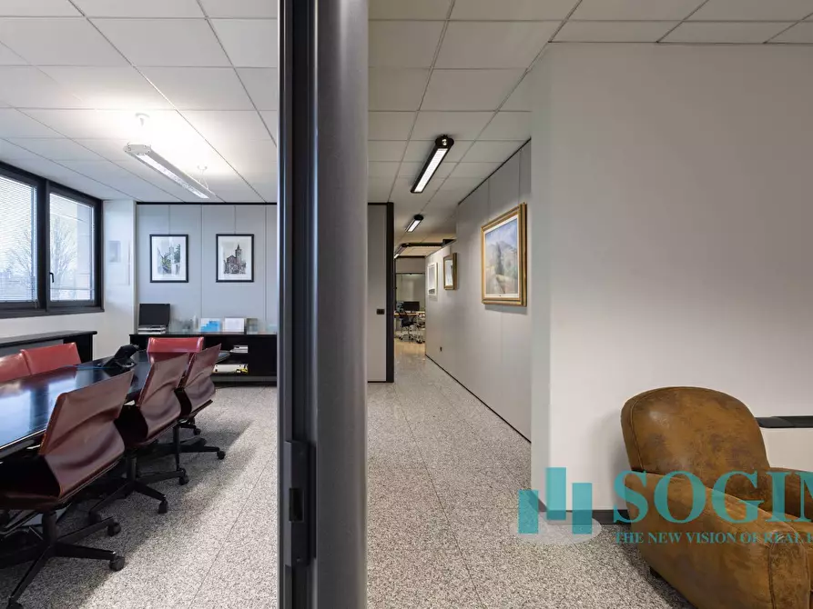 Immagine 30 di Ufficio in vendita  in via Cernuschi a Monza