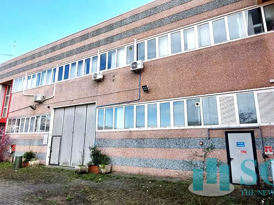 Immagine 2 di Capannone industriale in vendita  in VIA LA PIRA a Brugherio