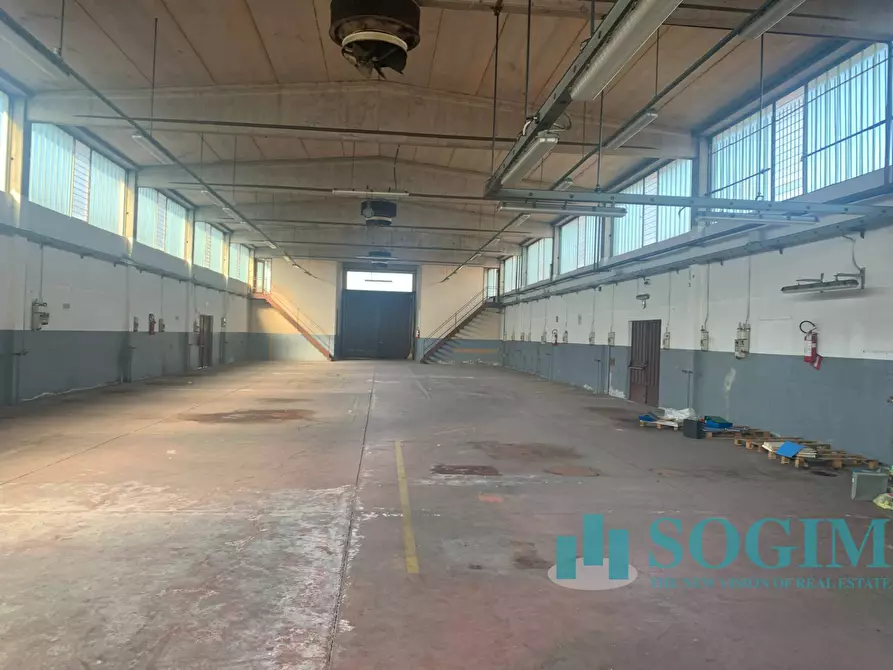Immagine 2 di Capannone industriale in vendita  in Tolstoj a San Giuliano Milanese
