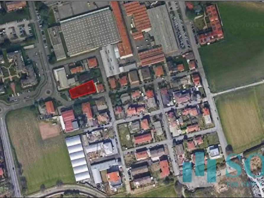 Immagine 1 di Terreno residenziale in vendita  a Monza