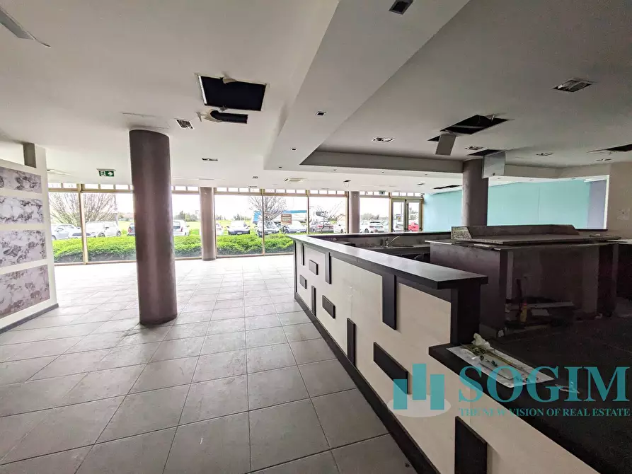 Immagine 8 di Locale commerciale in vendita  in VIA GARIBALDI 6/G a Sulbiate