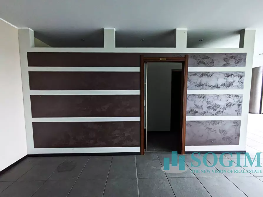 Immagine 12 di Locale commerciale in vendita  in VIA GARIBALDI 6/G a Sulbiate