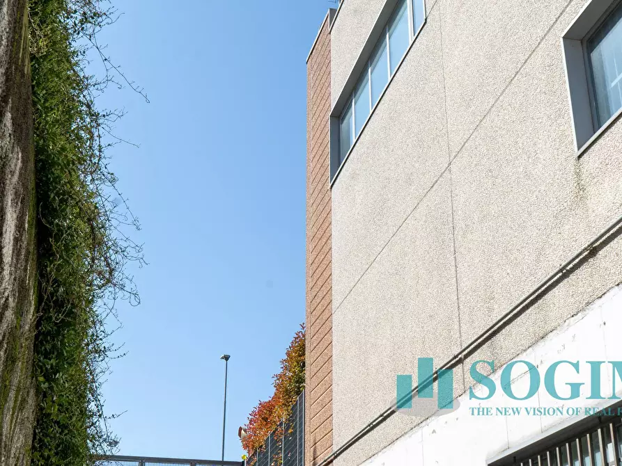 Immagine 23 di Capannone industriale in affitto  in VIA GUIDO ROSSA a Concorezzo