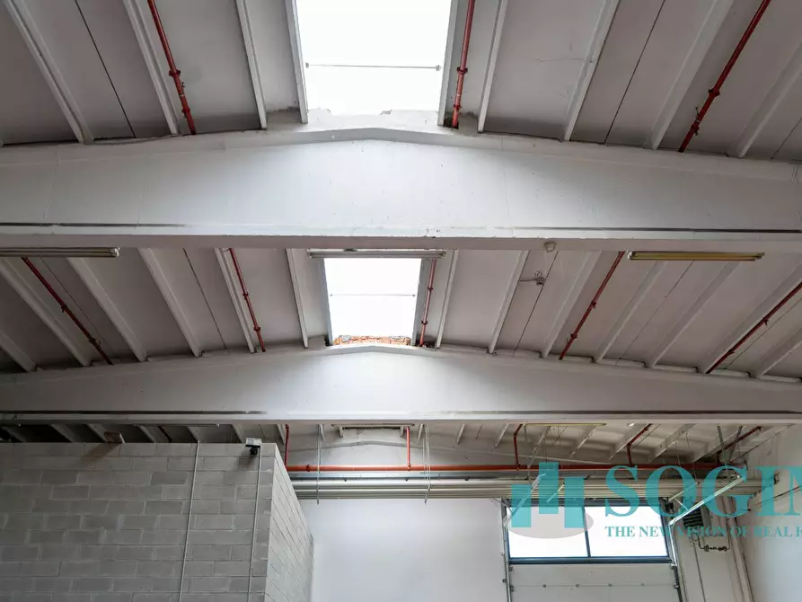 Immagine 7 di Capannone industriale in affitto  in Via Tettamanti a Colverde