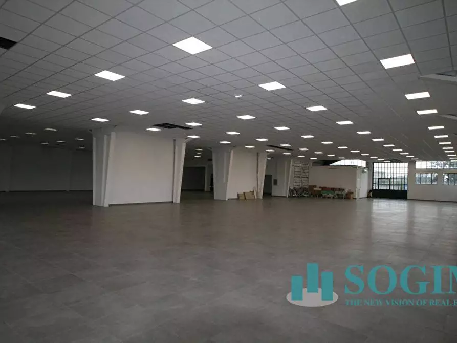 Immagine 13 di Locale commerciale in affitto  in VIA MONZA a Gorgonzola