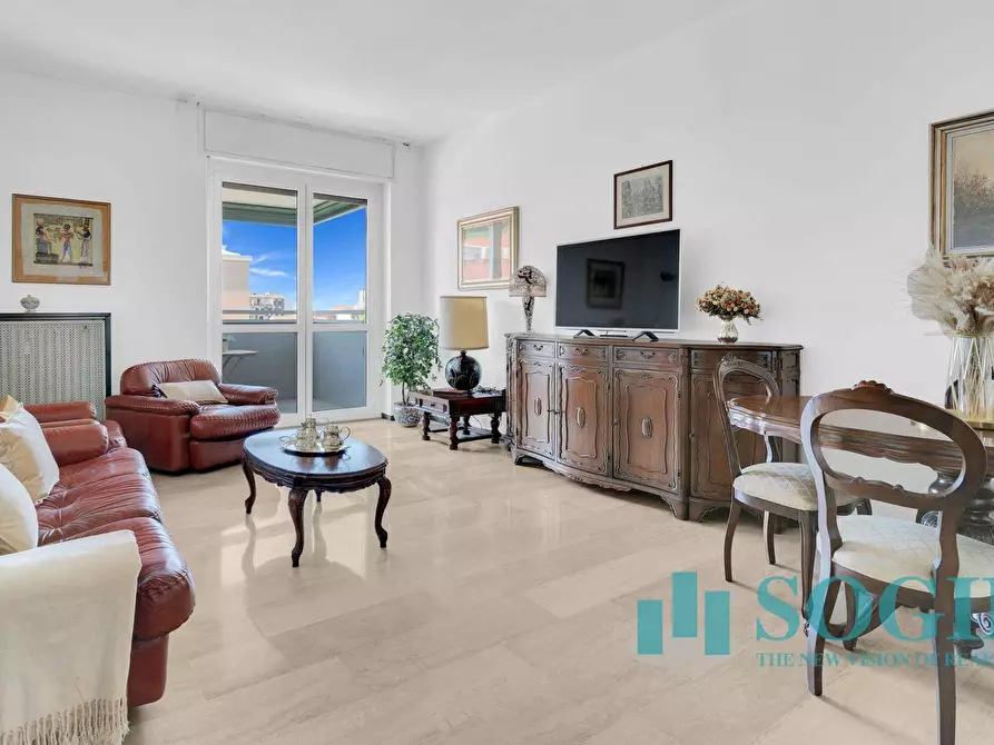 Immagine 1 di Appartamento in vendita  in Viale Gramsci a Sesto San Giovanni
