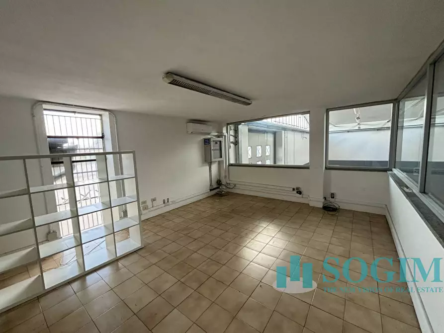 Immagine 22 di Capannone industriale in vendita  in via giovanni XXIII a Cardano Al Campo