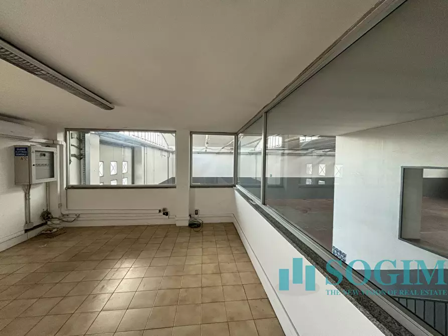 Immagine 21 di Capannone industriale in vendita  in via giovanni XXIII a Cardano Al Campo