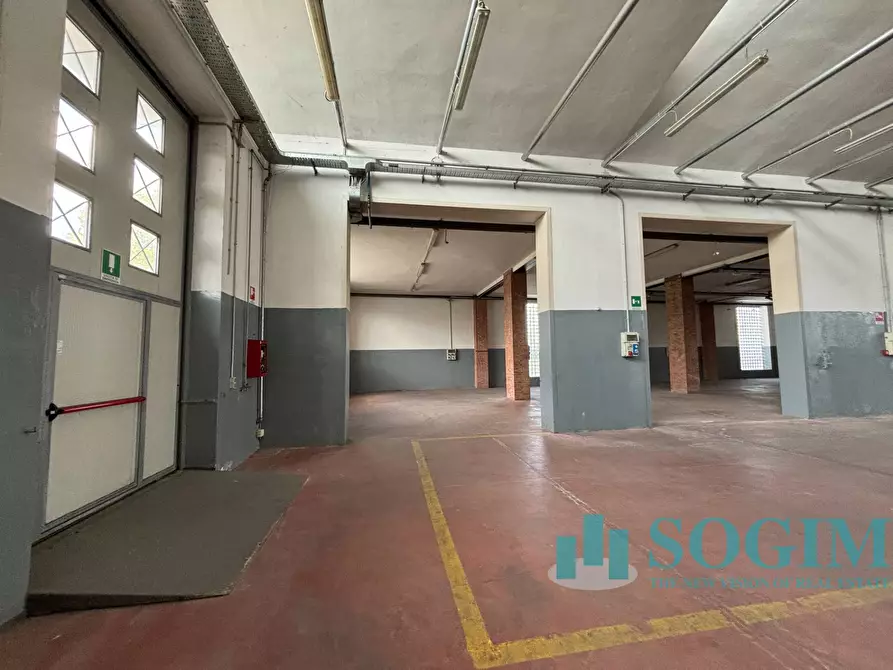 Immagine 10 di Capannone industriale in vendita  in via giovanni XXIII a Cardano Al Campo