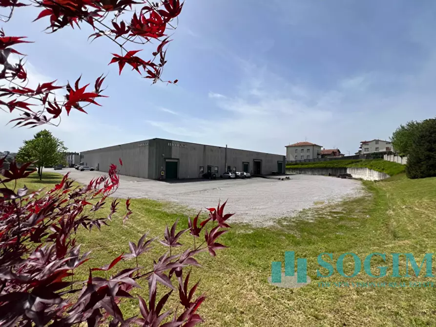 Immagine 16 di Capannone industriale in vendita  in via Cantù a Cucciago