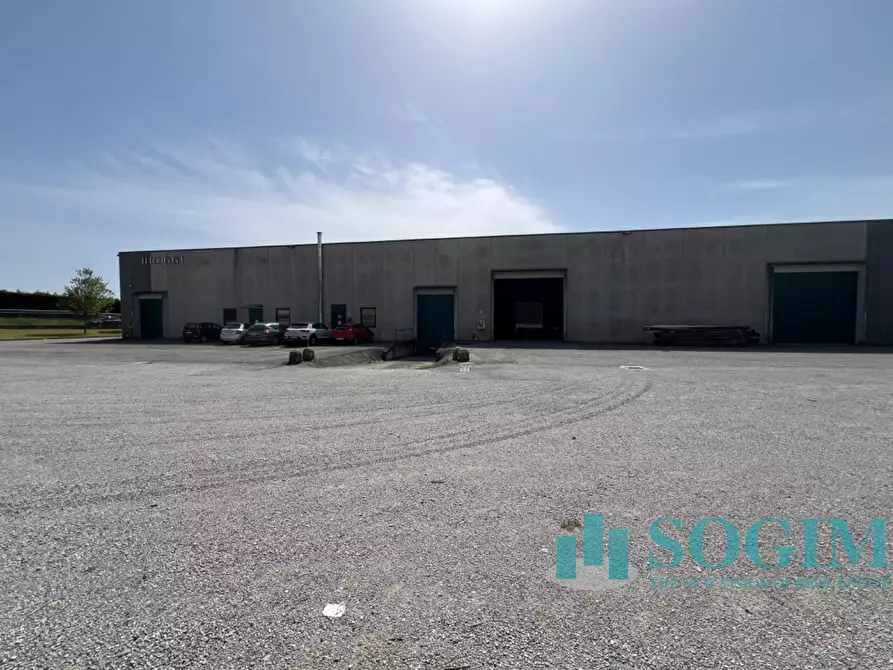 Immagine 18 di Capannone industriale in vendita  in via Cantù a Cucciago