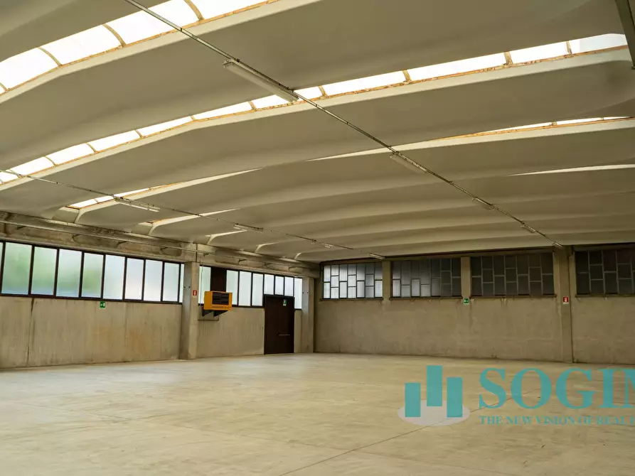 Immagine 21 di Capannone industriale in vendita  a Concorezzo