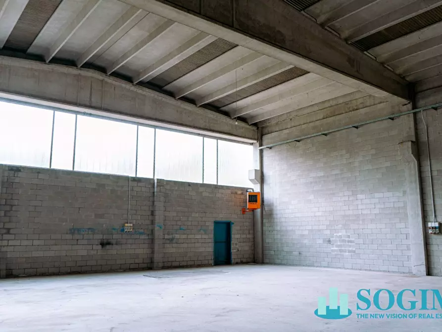 Immagine 7 di Capannone industriale in vendita  in Via Grigne a Locate Varesino