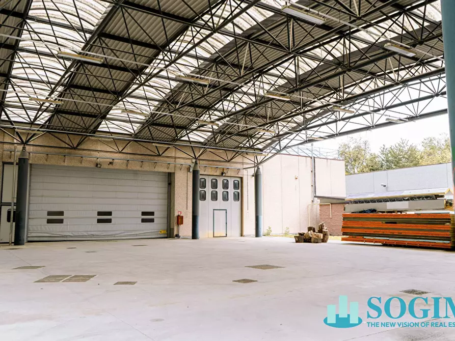Immagine 7 di Capannone industriale in vendita  in Via Cascina Bella a Olgiate Comasco