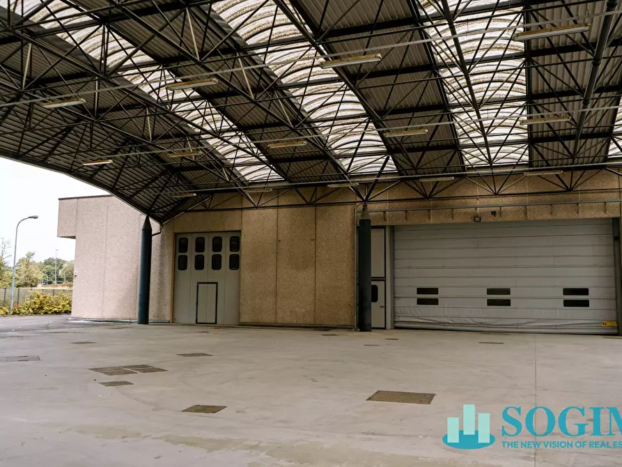 Immagine 9 di Capannone industriale in vendita  in Via Cascina Bella a Olgiate Comasco