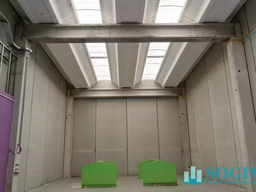 Immagine 28 di Capannone industriale in vendita  in Via Cascina Bella a Olgiate Comasco