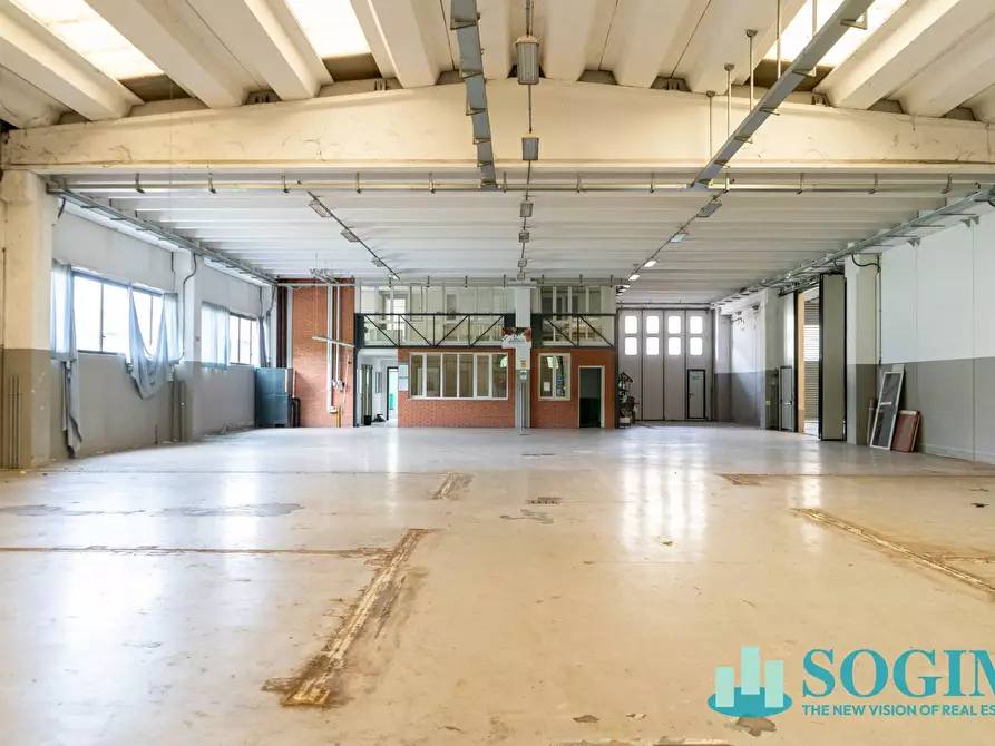 Immagine 16 di Capannone industriale in vendita  in Via Cascina Bella a Olgiate Comasco