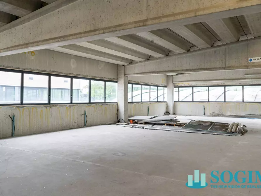 Immagine 25 di Capannone industriale in vendita  in Via Cascina Bella a Olgiate Comasco