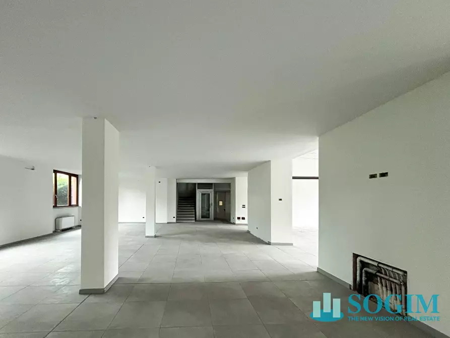 Immagine 21 di Capannone industriale in vendita  in sabotino a Tradate