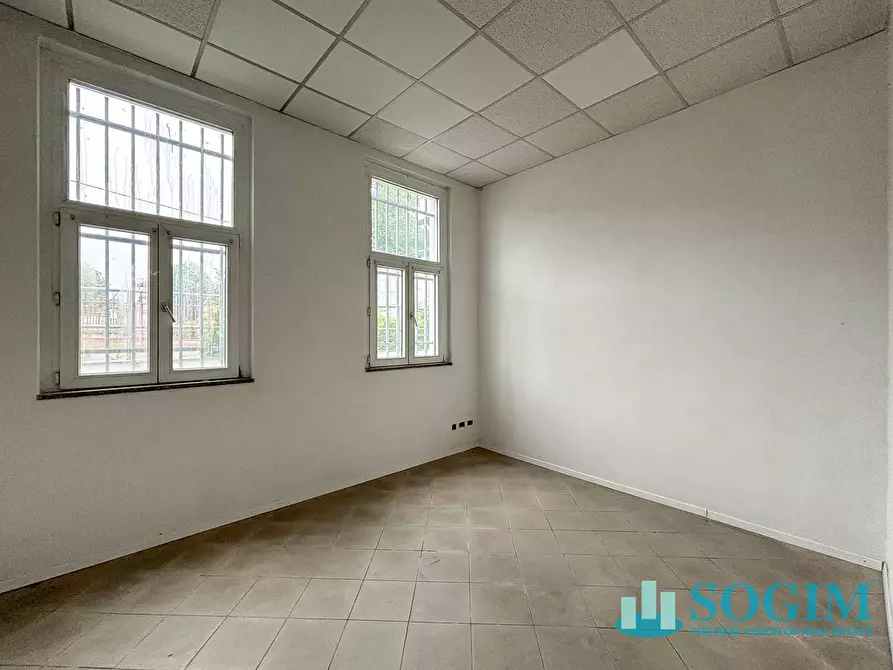 Immagine 30 di Capannone industriale in vendita  a Gorla Maggiore