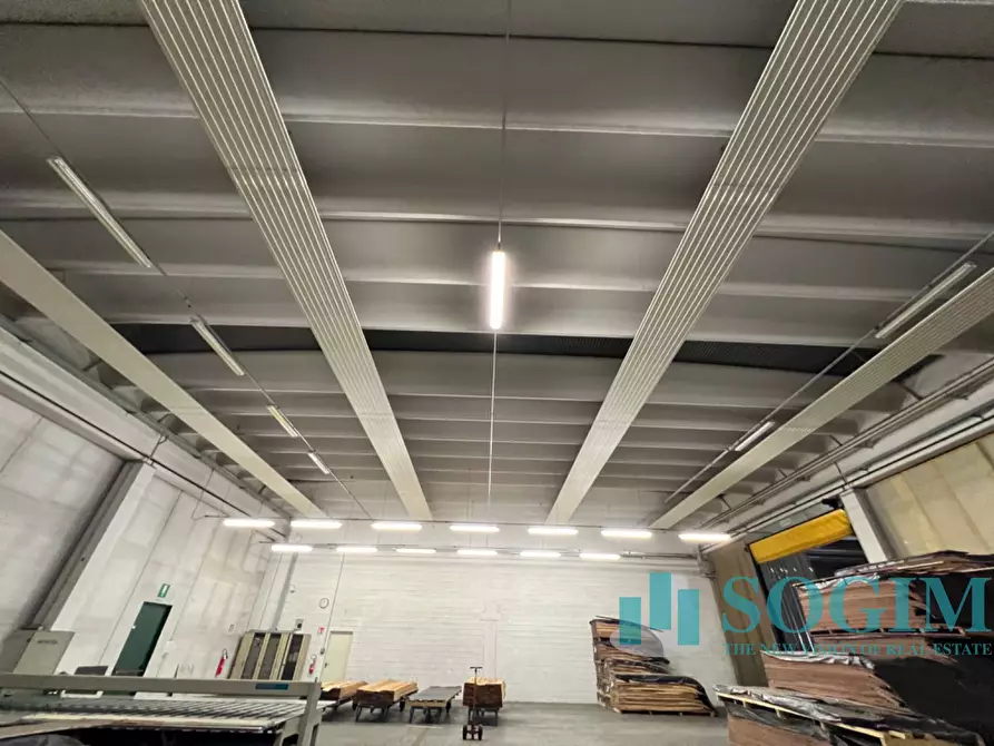 Immagine 5 di Capannone industriale in affitto  in via Cantù a Cucciago